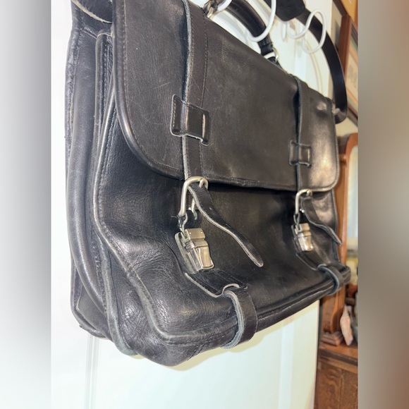 Coach Black Leather Buckle Flap Briefcase Messenger Bag 5325 (Unisex) - Picture 3 of 15